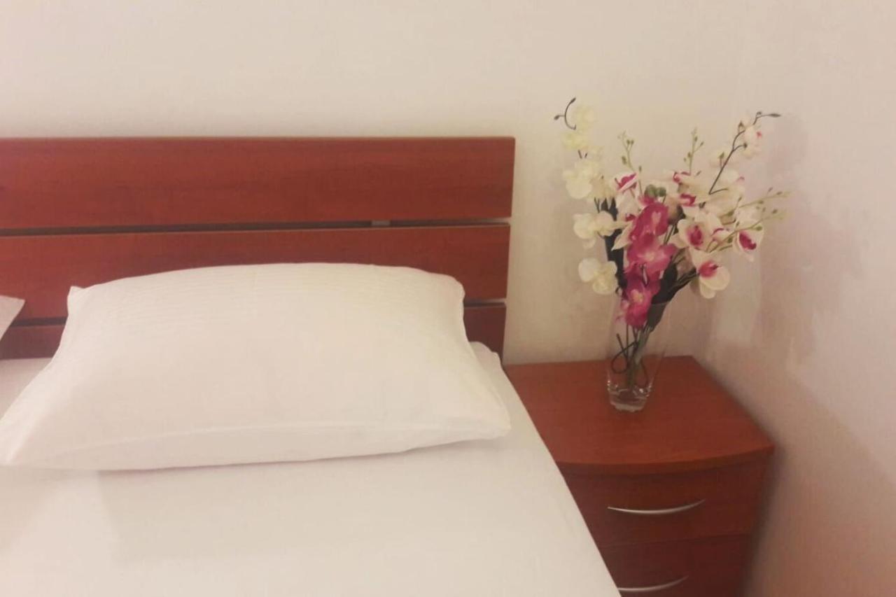 Apartment Jela Selce Buitenkant foto