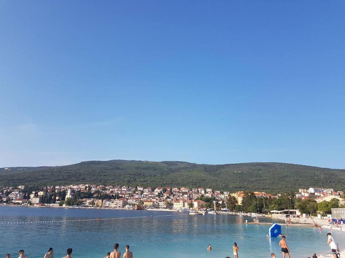 Apartment Jela Selce Buitenkant foto